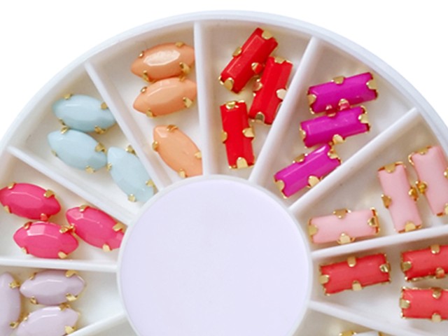 36 Ovale Rechteck Straßsteine Perlen in 12 Farben AP-67