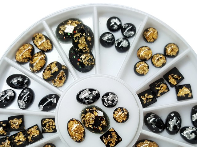 60 Ovale, Runde, Quadrate Straßsteine in Schwarz-Gold-Silber CJ-50